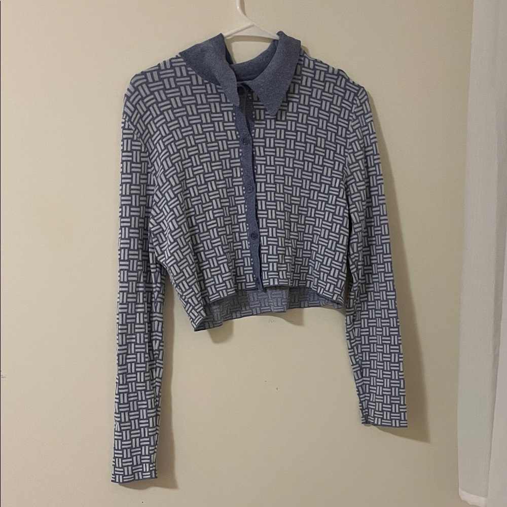 Blue Patterned Long Sleeve Crop Top